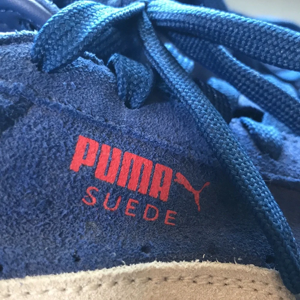 Men’s 11 Puma Suede Sneakers